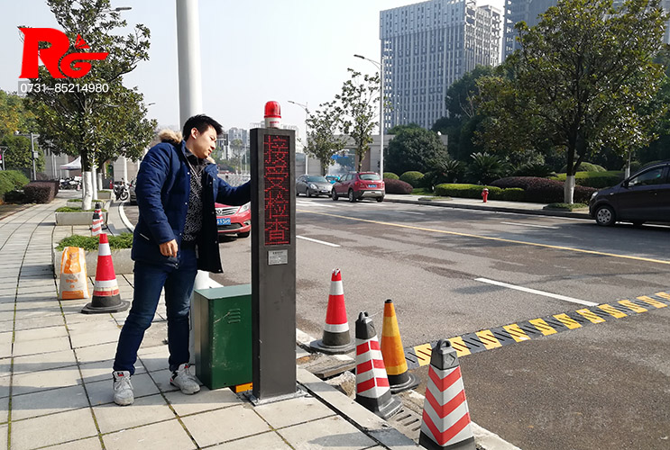 ��·��Ϣ��ʾ����һ�w��LED��·�@ʾ�� �Lɳ�����@ʾ�����b